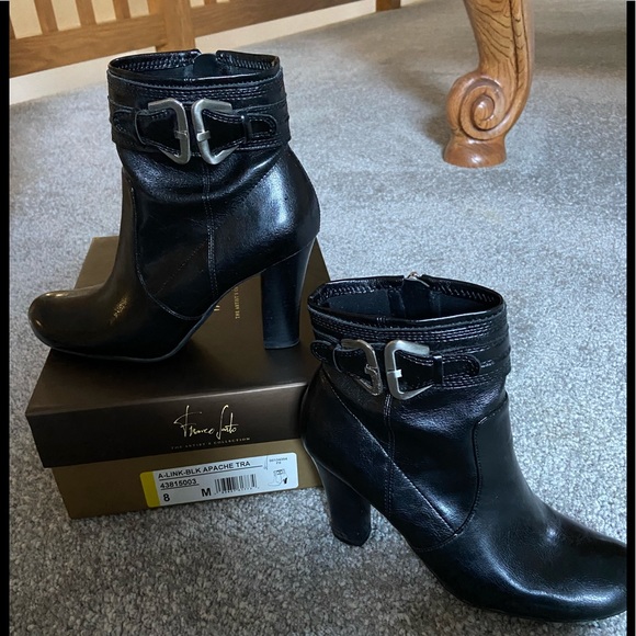Franco Sarto A Link Black Apache Trail Booties - Picture 1 of 11